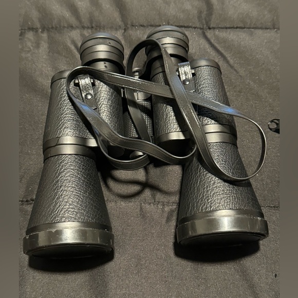 Binoculars - Picture 3 of 3
